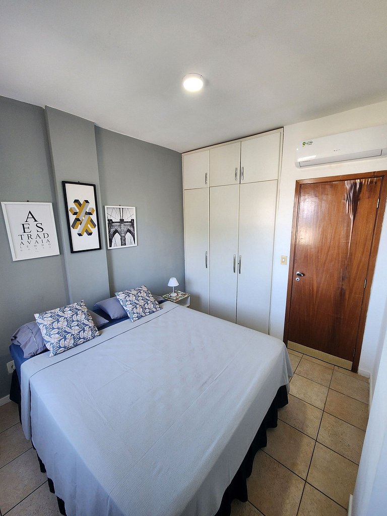 Apartamento vista mar, no bairro do Rio Vermelho.