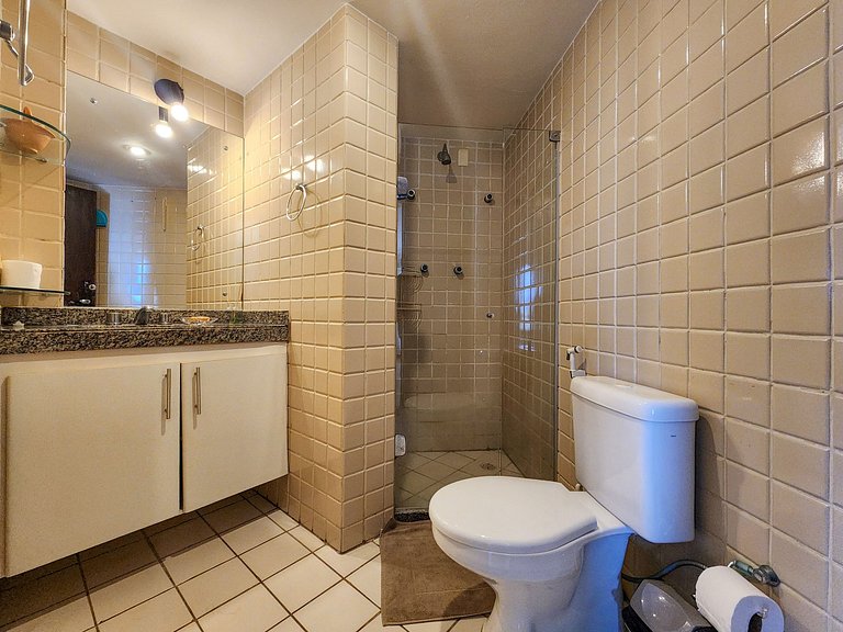 Apartamento vista mar, no bairro do Rio Vermelho.