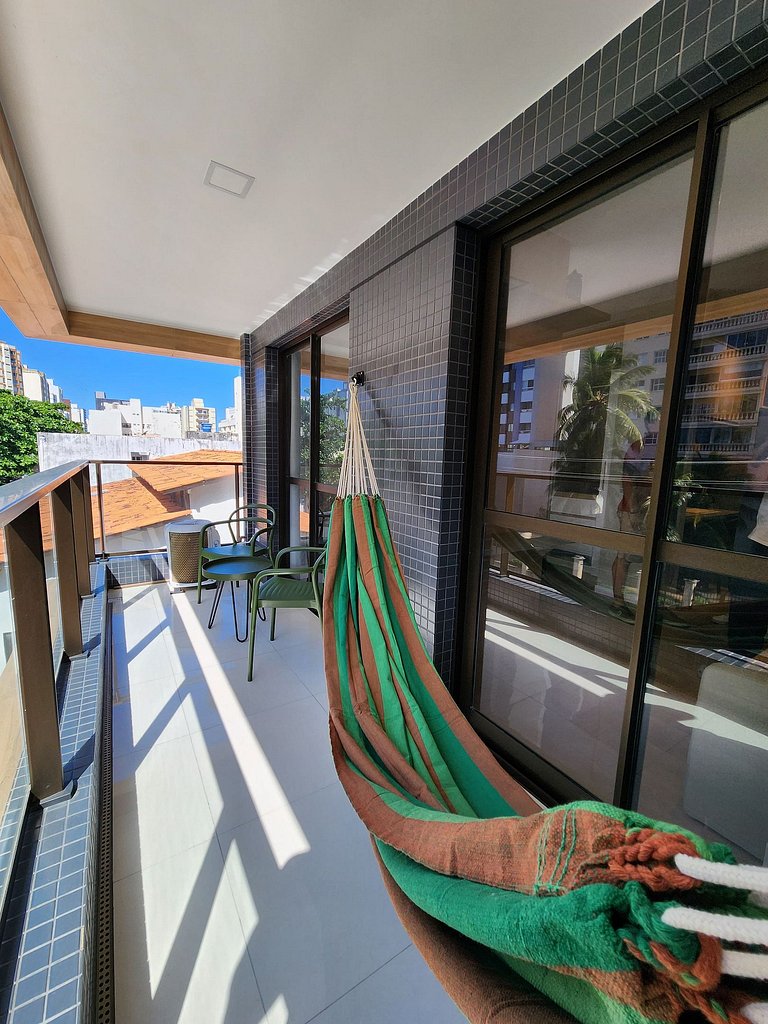 Apartamento novinho, em excelente localização