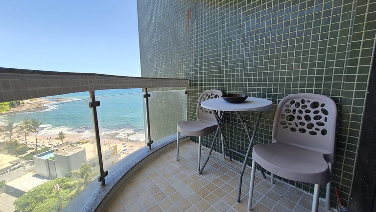 Apartamento vista mar, no bairro do Rio Vermelho.