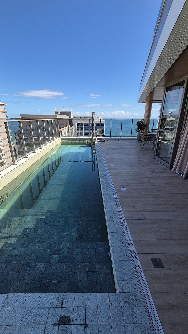 Apartamento novinho na Barra em Salvador.
