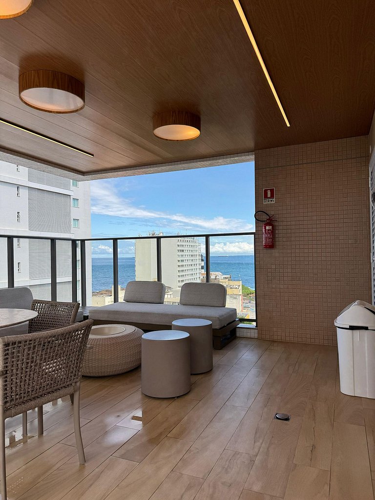 Excelente apartamento bem novinho na Barra