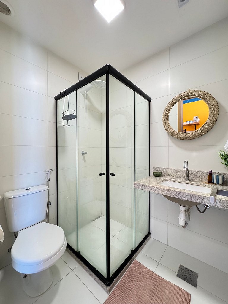 Apartamento em ótima localização na Barra.