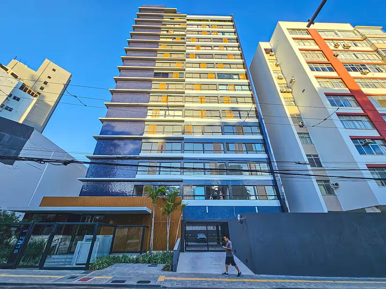 Apartamento em ótima localização na Barra!