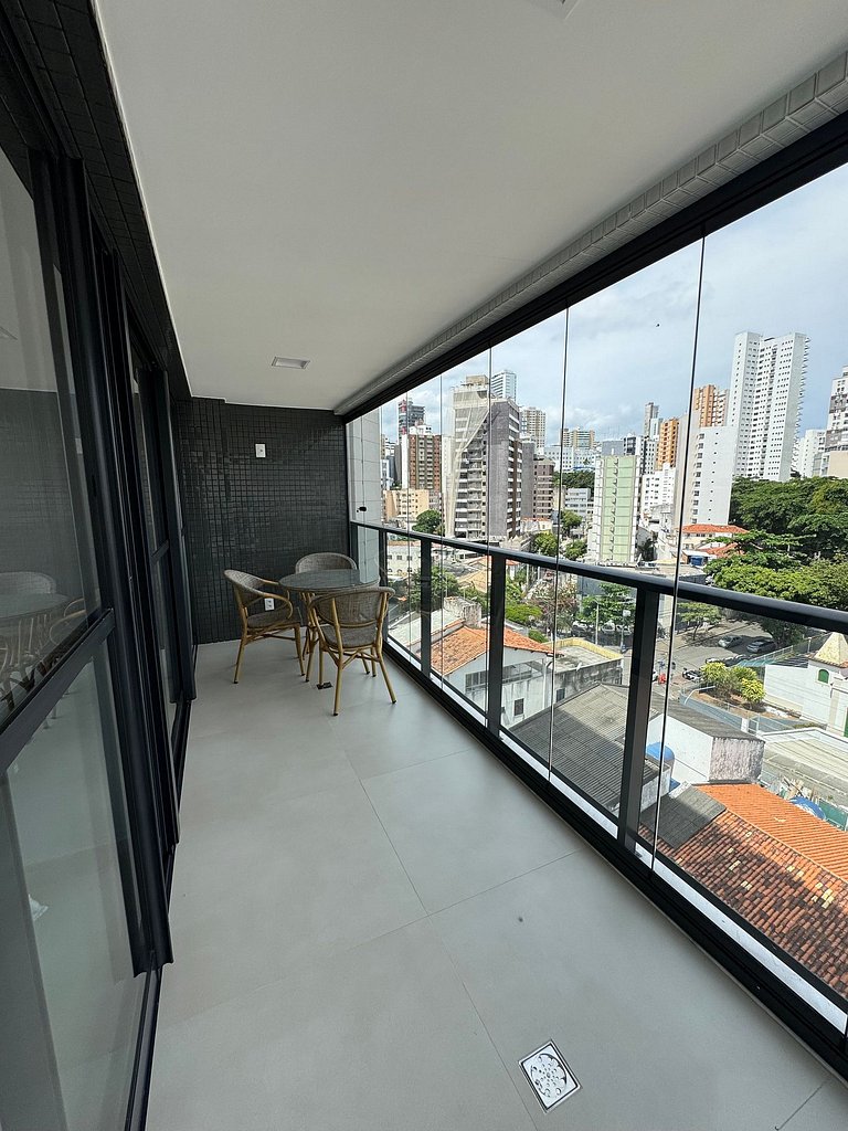 Novo apartamento e em ótima localização na Barra!