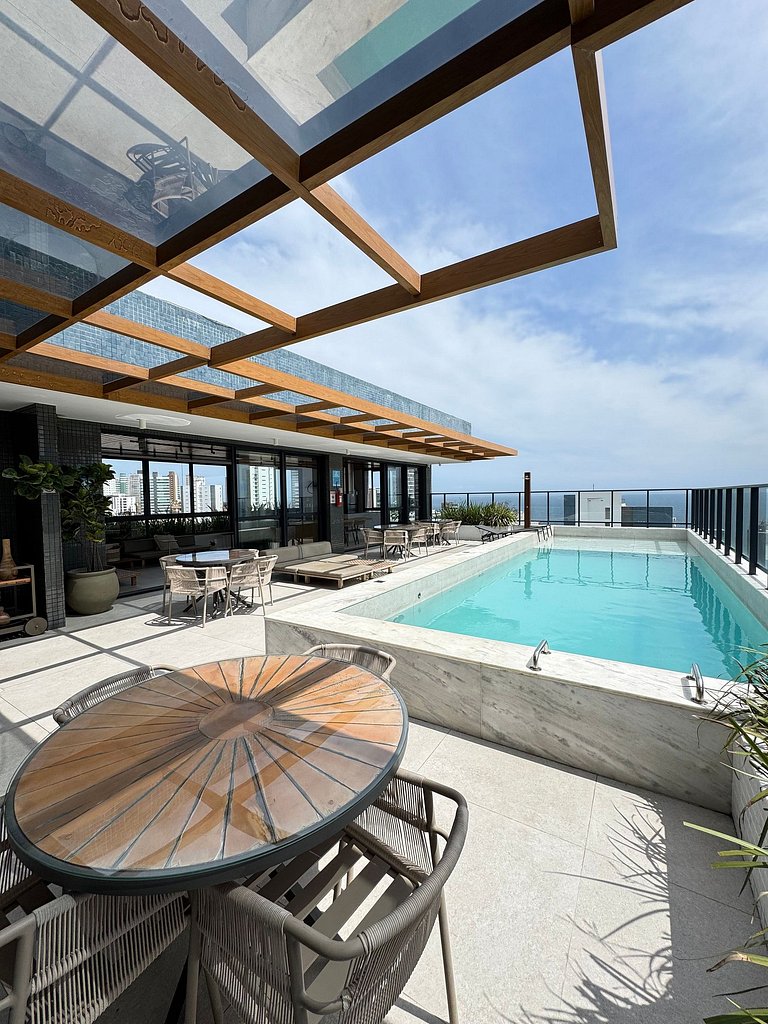 Novo apartamento e em ótima localização na Barra!