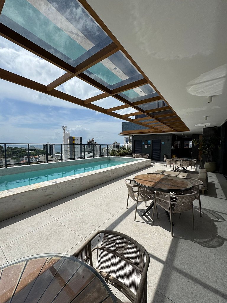 Novo apartamento e em ótima localização na Barra!