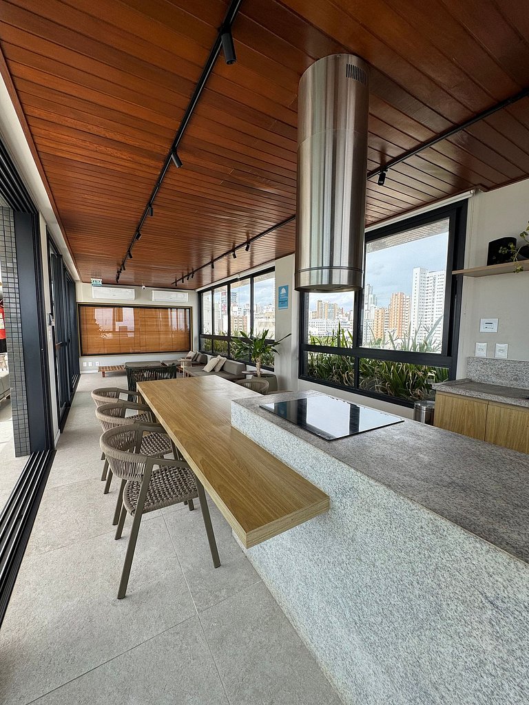 Novo apartamento e em ótima localização na Barra!