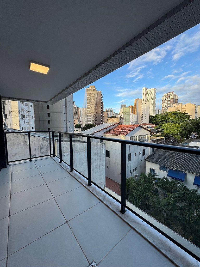 Novo apartamento e em ótima localização na Barra!
