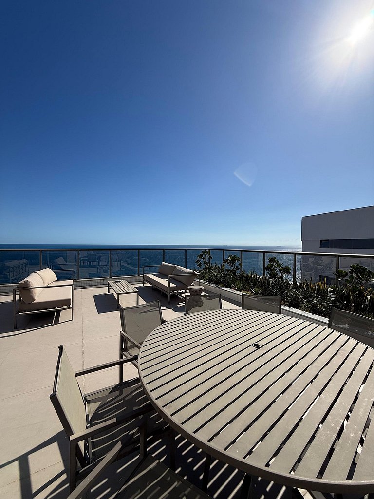 Apto de Luxo Pé na Areia e dentro do Carnaval!