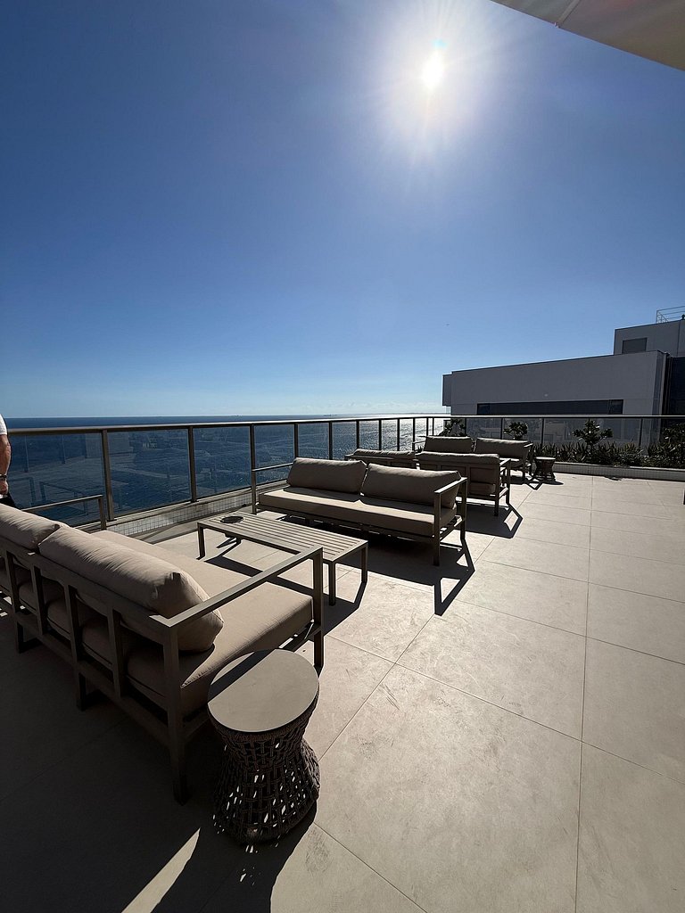 Beach Class Com Varanda e Vista Mar