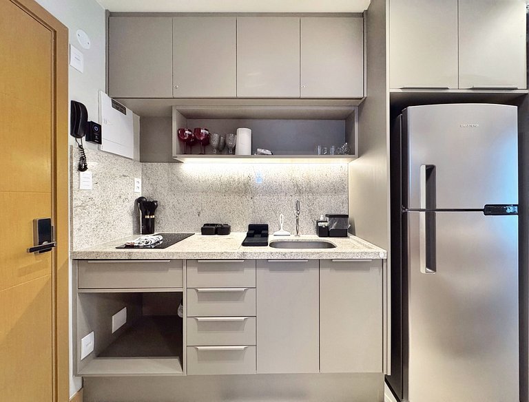 Excelente apartamento bem novinho na Barra