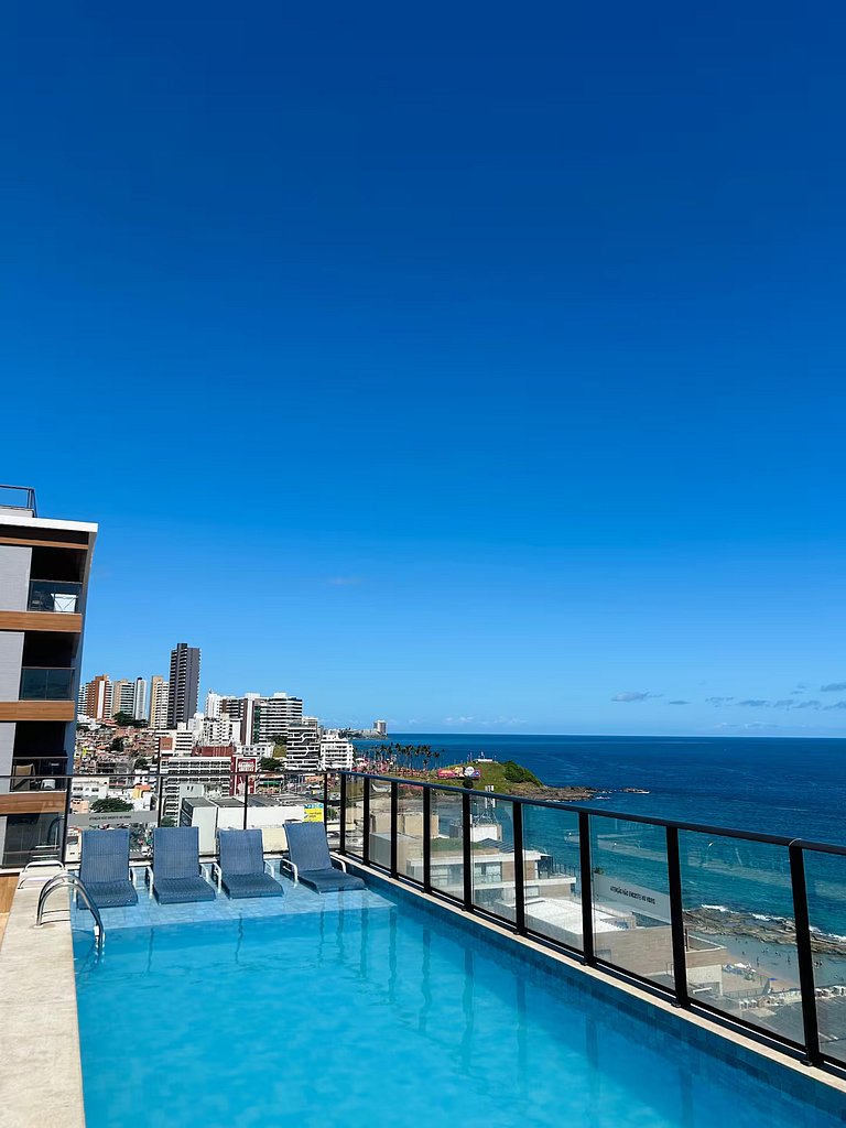 Predio em ótima localização, no bairro da Barra em Salvador.